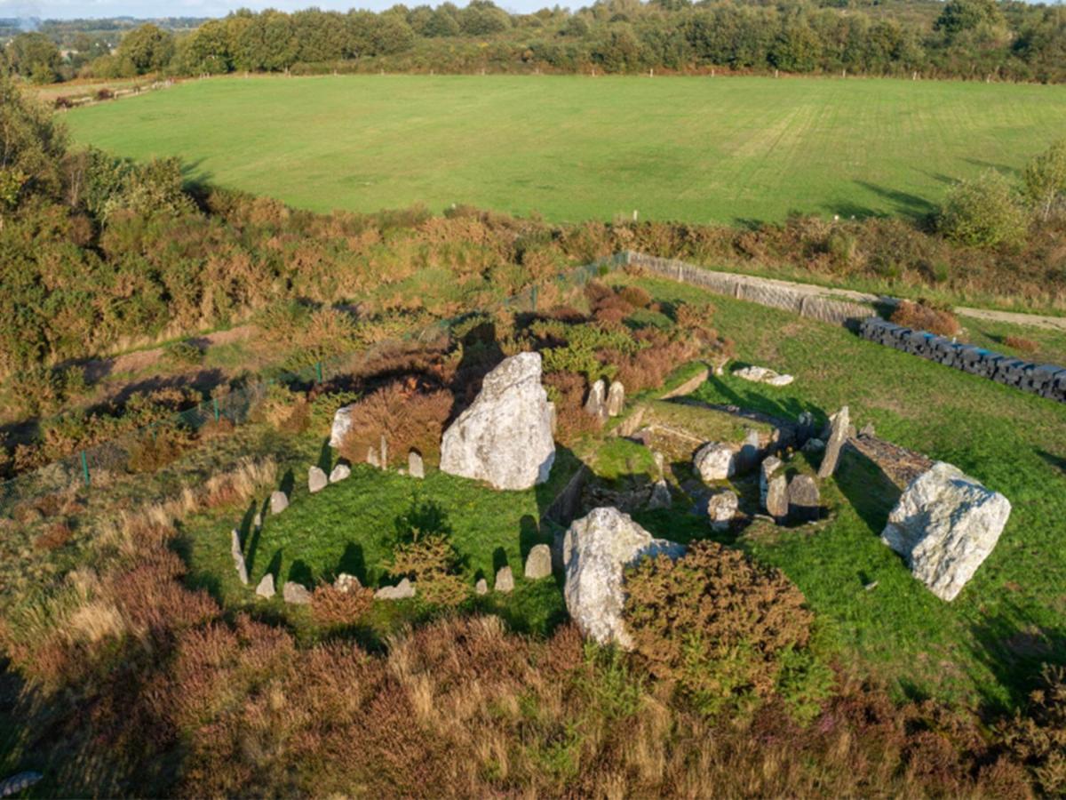 Moulin Menhirs & Zone Naturelle Protegee Saint-Just  Екстериор снимка